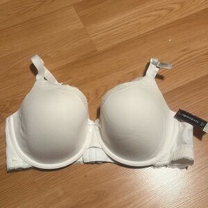 Brand new white 42DD bra